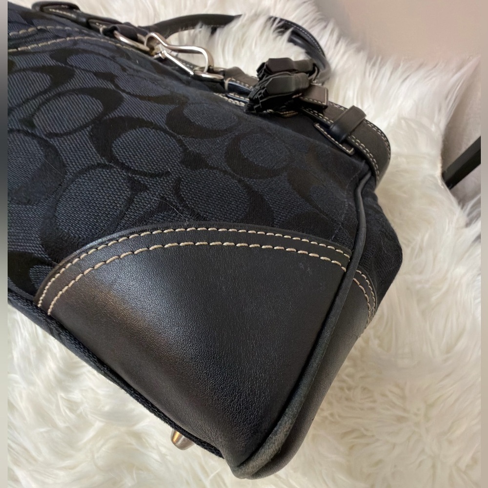 Coach Vintage Y2k 10246 Signature
Black Hampton Carryall Tote Bag - Picture 5 of 15